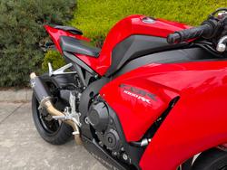 2015 Honda CBR1000RA (FIREBLADE) ABS Red