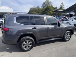2022 Toyota Landcruiser VX