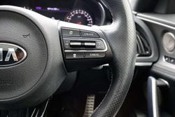 2017 Kia Stinger GT-Line