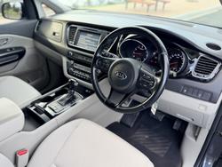 2015 Kia Carnival Si