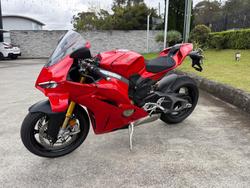 2025 Ducati Panigale V4 S