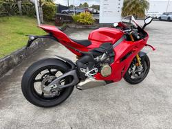 2025 Ducati Panigale V4 S
