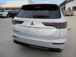 2026 Mitsubishi Outlander Black Edition