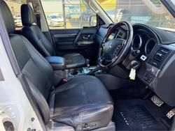 2018 MITSUBISHI PAJERO EXCEED LWB (4x4)