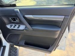 2018 MITSUBISHI PAJERO EXCEED LWB (4x4)