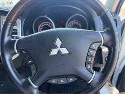 2018 MITSUBISHI PAJERO EXCEED LWB (4x4)