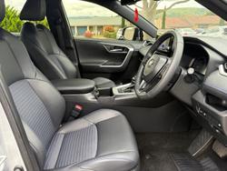 2024 Toyota RAV4 XSE