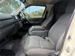 2015 TOYOTA HIACE LWB