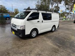 2015 TOYOTA HIACE LWB