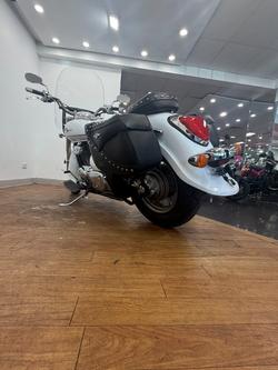 2021 Suzuki BOULEVARD C50T (VL800T) WHITE