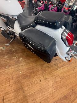 2021 Suzuki BOULEVARD C50T (VL800T) WHITE