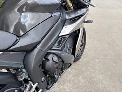 2004 Yamaha YZF-R1 Black