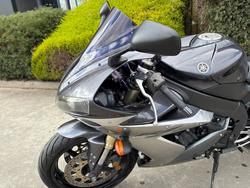 2004 Yamaha YZF-R1 Black