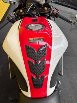 2022 Yamaha YZF-R7LA White