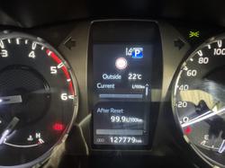 2022 Toyota Hilux SR5