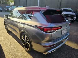 2022 Mitsubishi Outlander Exceed