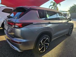 2022 Mitsubishi Outlander Exceed