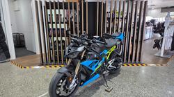 2026 BMW Motorrad S 1000 R BLUE