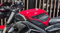 2021 Triumph STREET TRIPLE S 660 LAMS RED