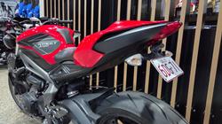 2021 Triumph STREET TRIPLE S 660 LAMS RED