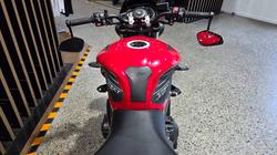 2021 Triumph STREET TRIPLE S 660 LAMS RED