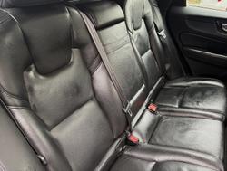 2020 Volvo XC60 D4 Momentum