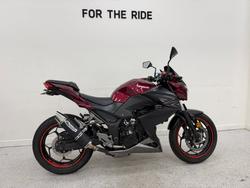 2016 Kawasaki Z300 ABS Red