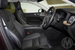 2025 Volvo XC60 Ultra B5 Dark