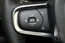 2025 Volvo XC40 Ultra B4 Dark