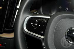 2025 Volvo XC60 Plus B5 Bright