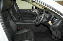 2026 Volvo XC60 Ultra B5 Dark