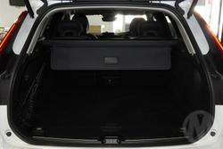 2026 Volvo XC60 Ultra B5 Dark