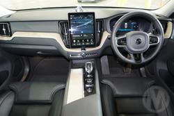 2025 Volvo XC60 Ultra B5 Dark