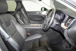 2025 Volvo XC60 Ultra B5 Dark