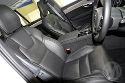 2026 Volvo XC90 Ultra B5 Dark