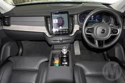 2026 Volvo XC90 Ultra B5 Dark