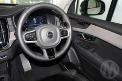 2026 Volvo XC90 Ultra B5 Dark