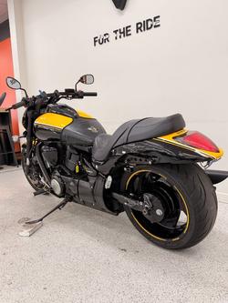 2013 Suzuki VZR 1800 BOULEVARD (M109R) Black