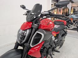 2023 DUCATI DIAVEL V4 Red