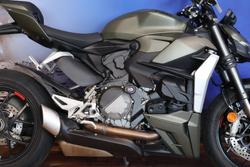 2023 Ducati STREETFIGHTER V2 Green