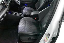 2022 Volkswagen Golf 110TSI R-Line