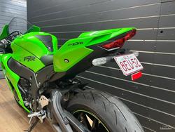 2021 Kawasaki NINJA ZX-10RR Green
