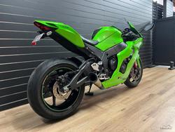2021 Kawasaki NINJA ZX-10RR Green
