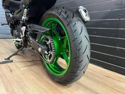 2025 Kawasaki Z500 SE Green
