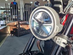 2025 Triumph BONNEVILLE SPEED TWIN 1200 Red