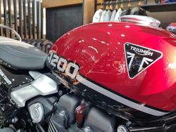 2025 Triumph BONNEVILLE SPEED TWIN 1200 Red