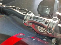 2025 Triumph BONNEVILLE SPEED TWIN 1200 Red