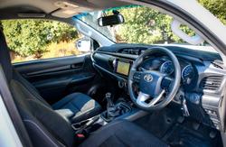 2016 Toyota Hilux SR