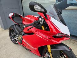 2015 DUCATI 1299 PANIGALE S Red