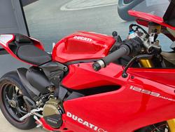 2015 DUCATI 1299 PANIGALE S Red